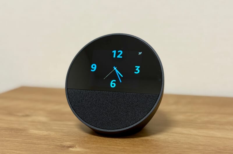 Echo Spot (2024)レビュー｜置き時計っぽい見た目の良さと機能を引き算して手に入れる心地良さ