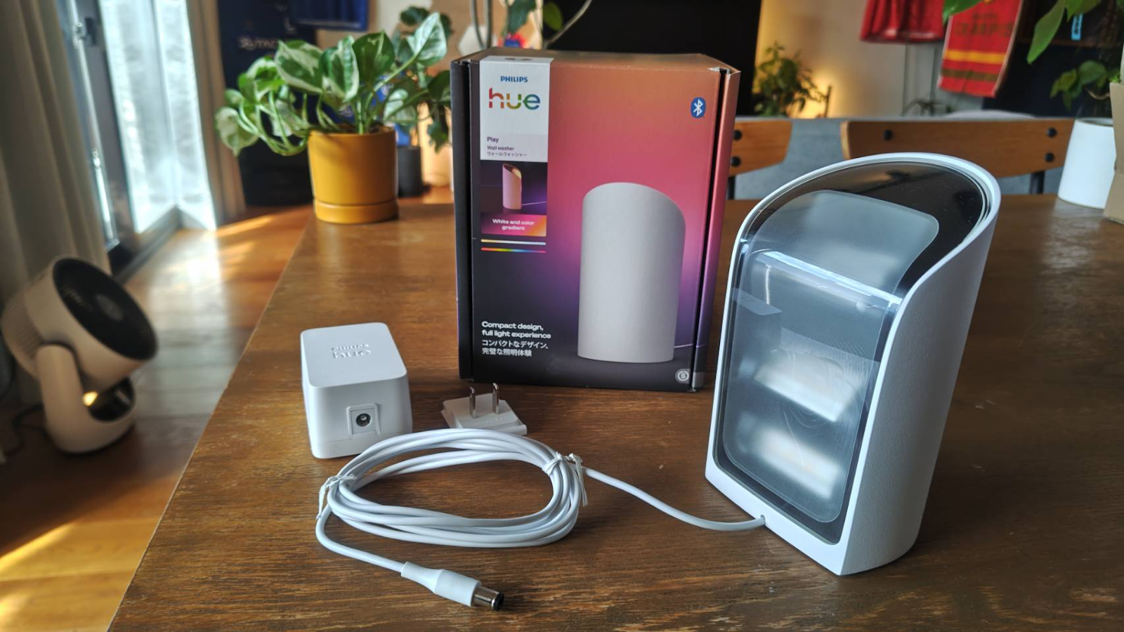 Philips Hue Play ウォールウォッシャー レビュー｜「光」で空間を拡張