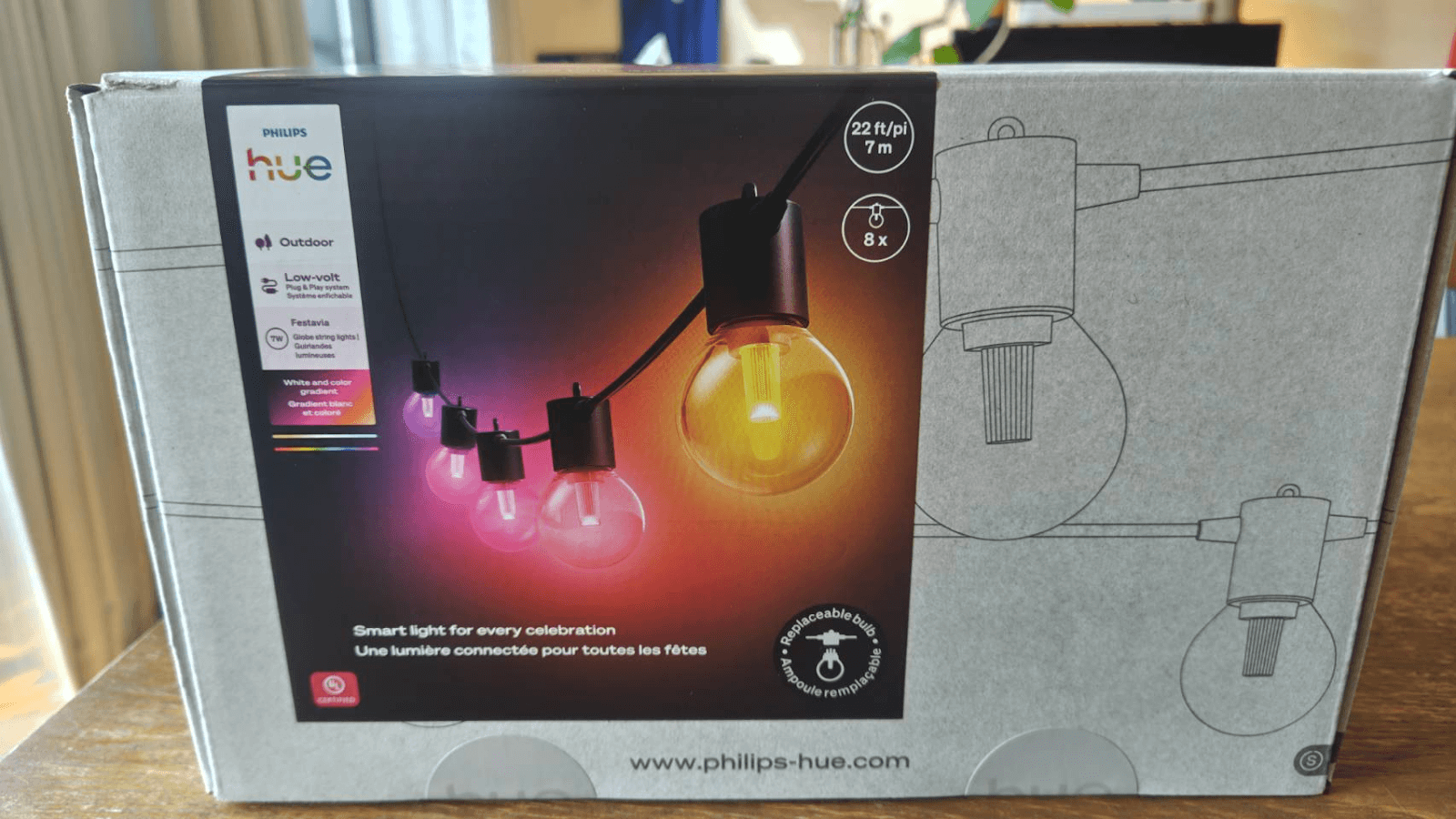 Hue Festavia ストリングライト レビュー｜屋外対応・電球交換も可能