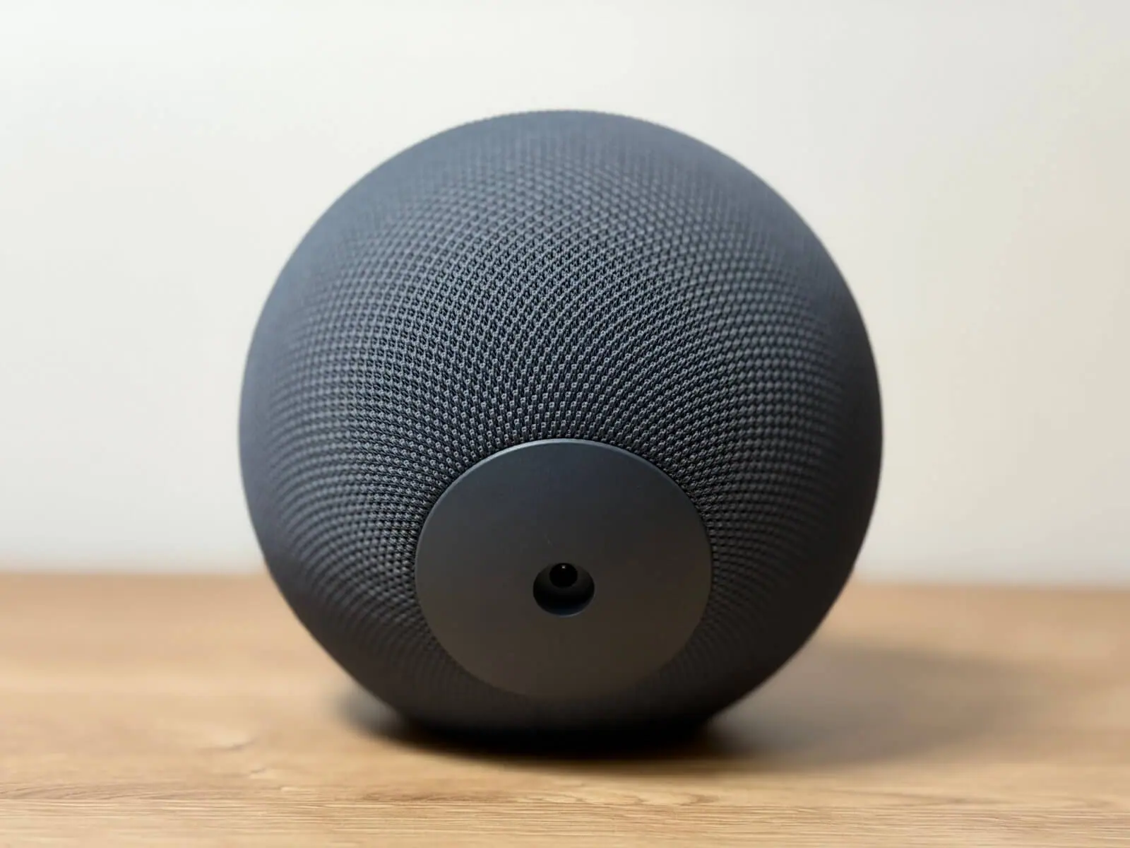 Amazon Echo Studio(2025年発売)レビュー｜中高音の伸びにも驚いた、再