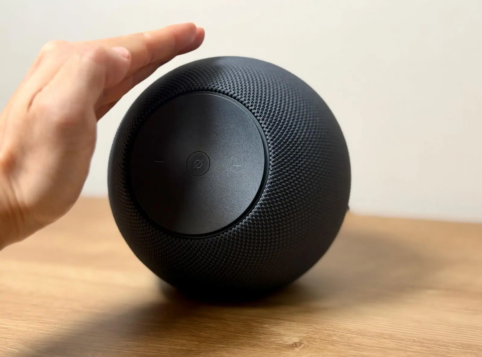 Amazon Echo Studio(2025年発売)レビュー｜中高音の伸びにも驚いた、再