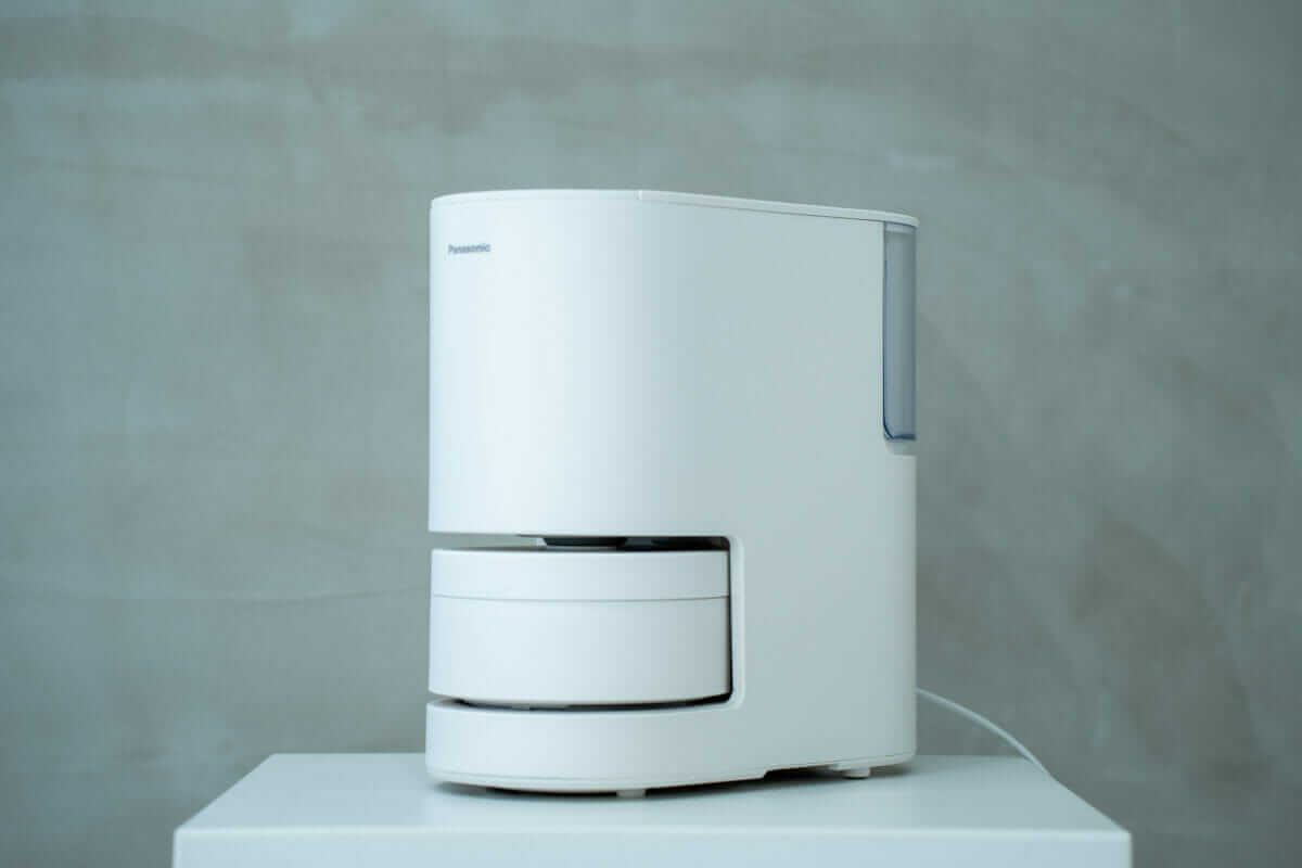 パナソニック 自動計量IH炊飯器 SR-AW1-W 本体外観