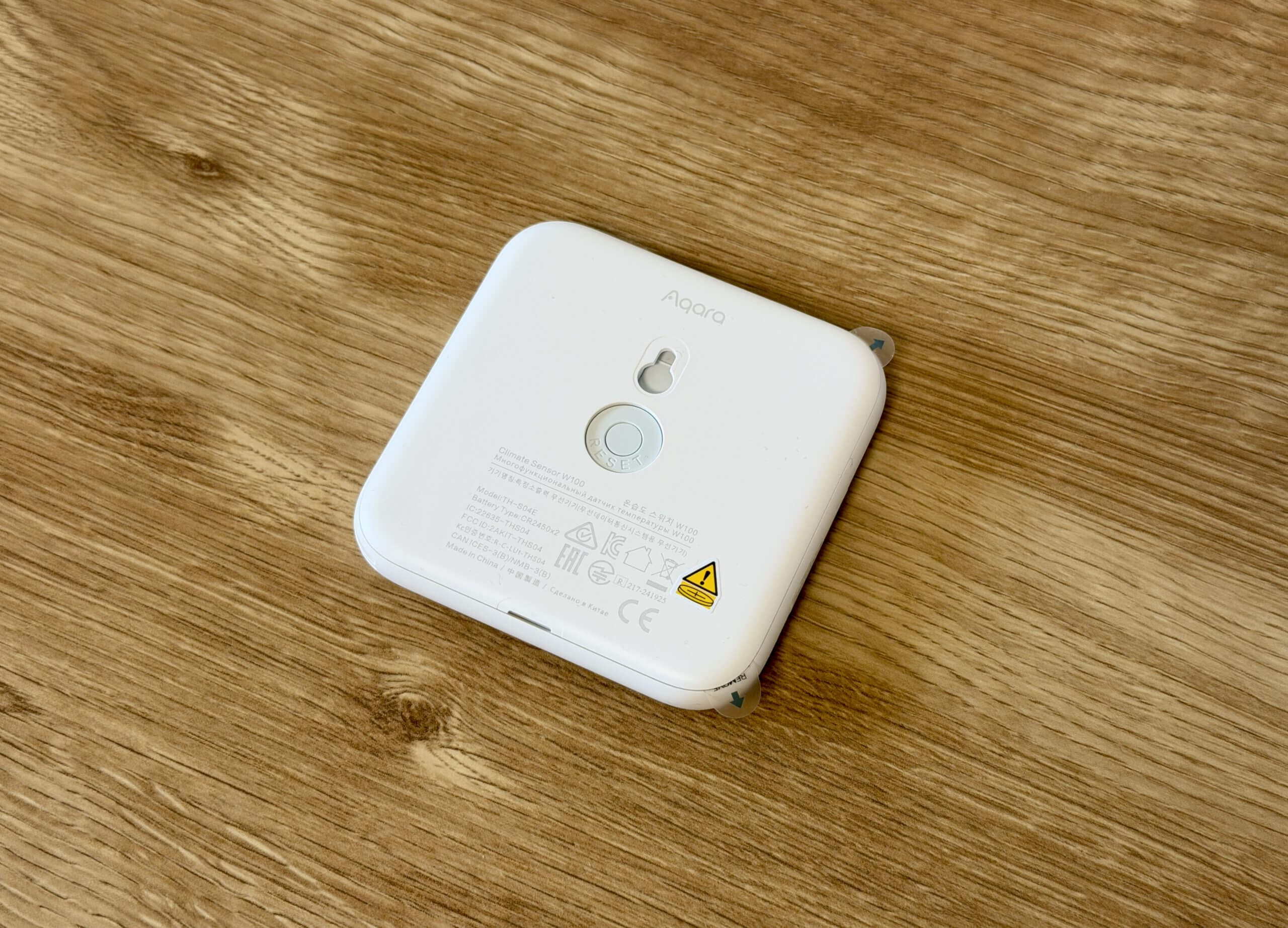 Aqara 温湿度計 W100 本体背面