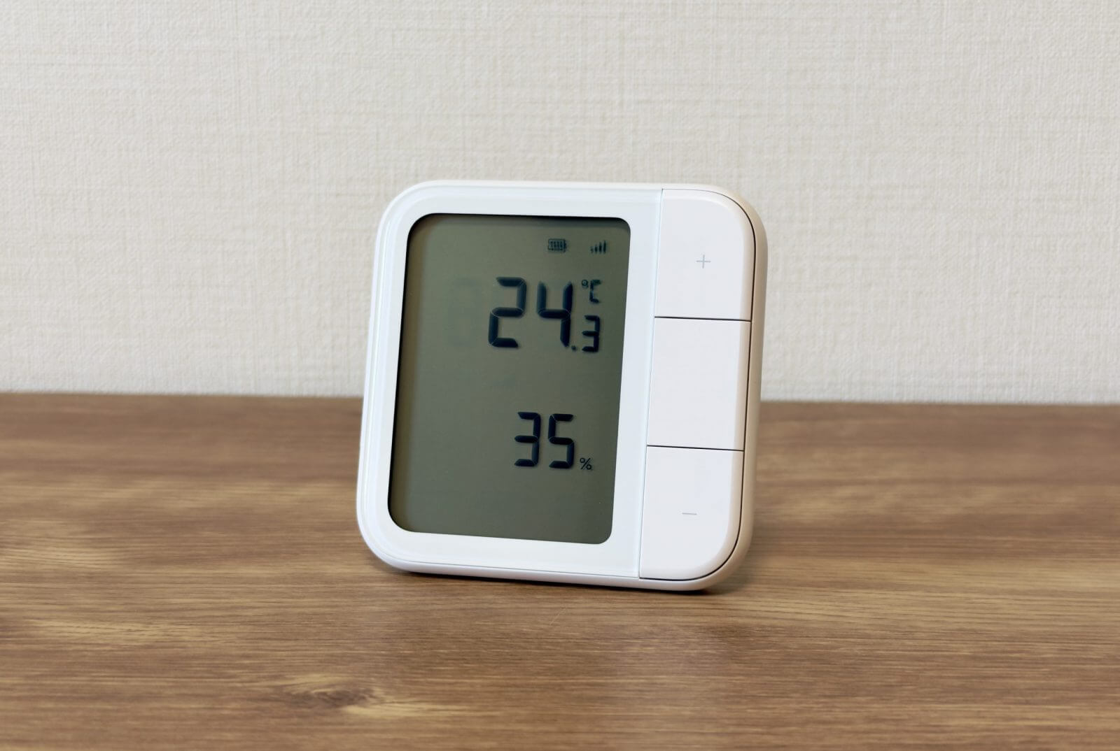 Aqara W100 温度24.3℃ 湿度35%を表示