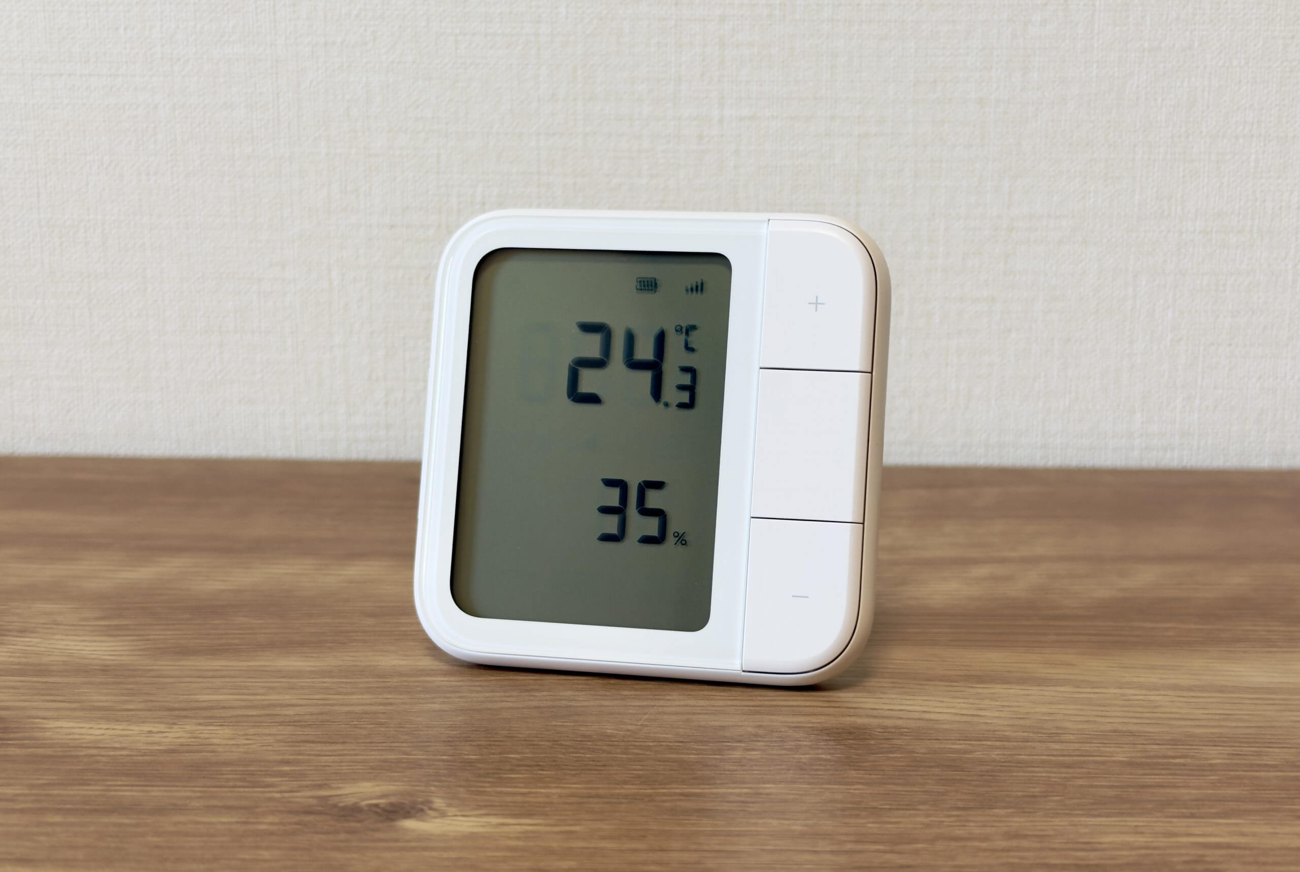 Aqara W100 温度24.3℃ 湿度35%を表示