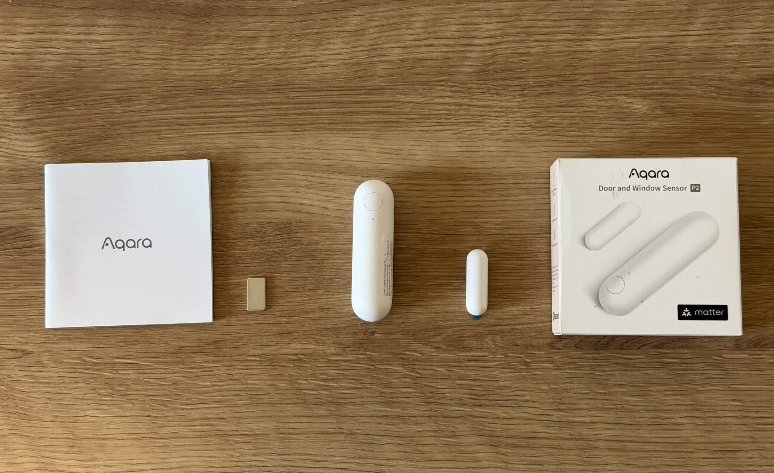 Aqara 開閉センサー P2 の同梱品一式