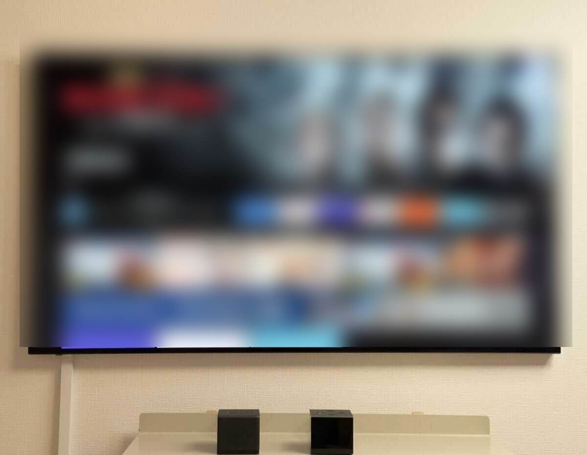 Fire TV Cubeで視聴するさまざまなストリーミングコンテンツ（画面内容はぼかし処理）