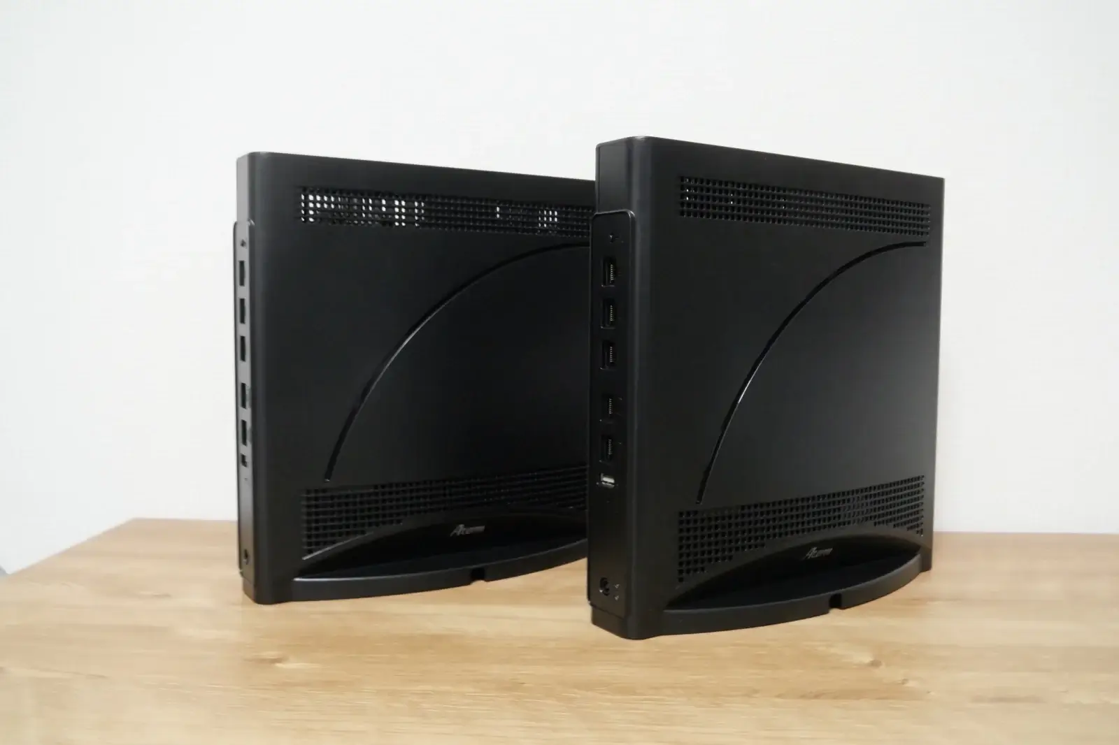 今回は同じAterm 19000T12BEを2台お借りし、メッシュWi-Fi構成も試しました