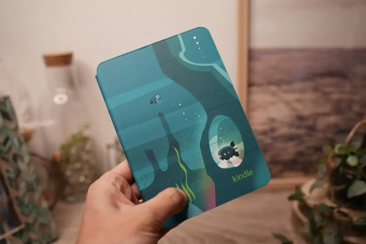 Kindleキッズモデルのキッズカバーと端末