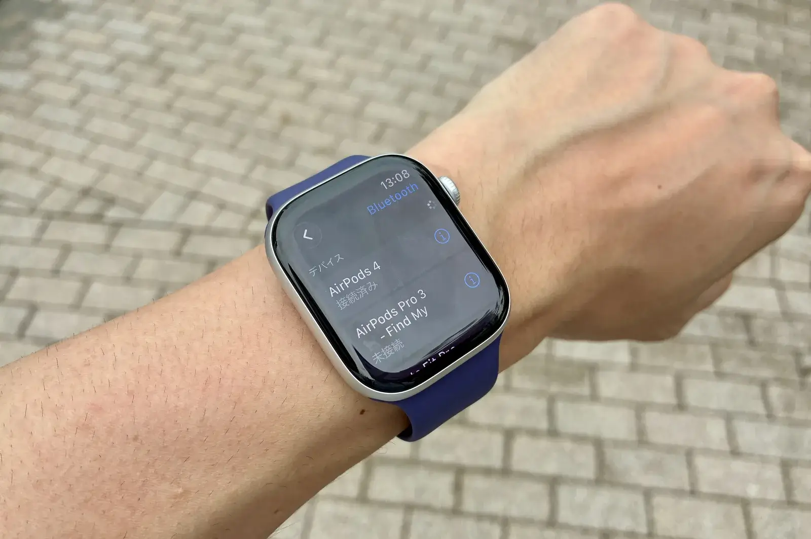 AirPodsはBluetooth設定から選ぶだけ。iPhoneとの切り替えもスムーズです