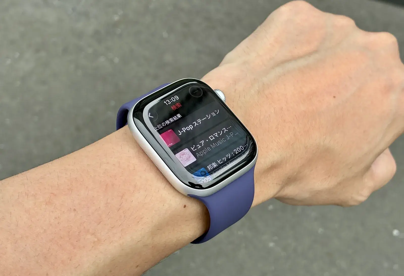 Apple Musicの検索・再生もApple Watch単体で可能です