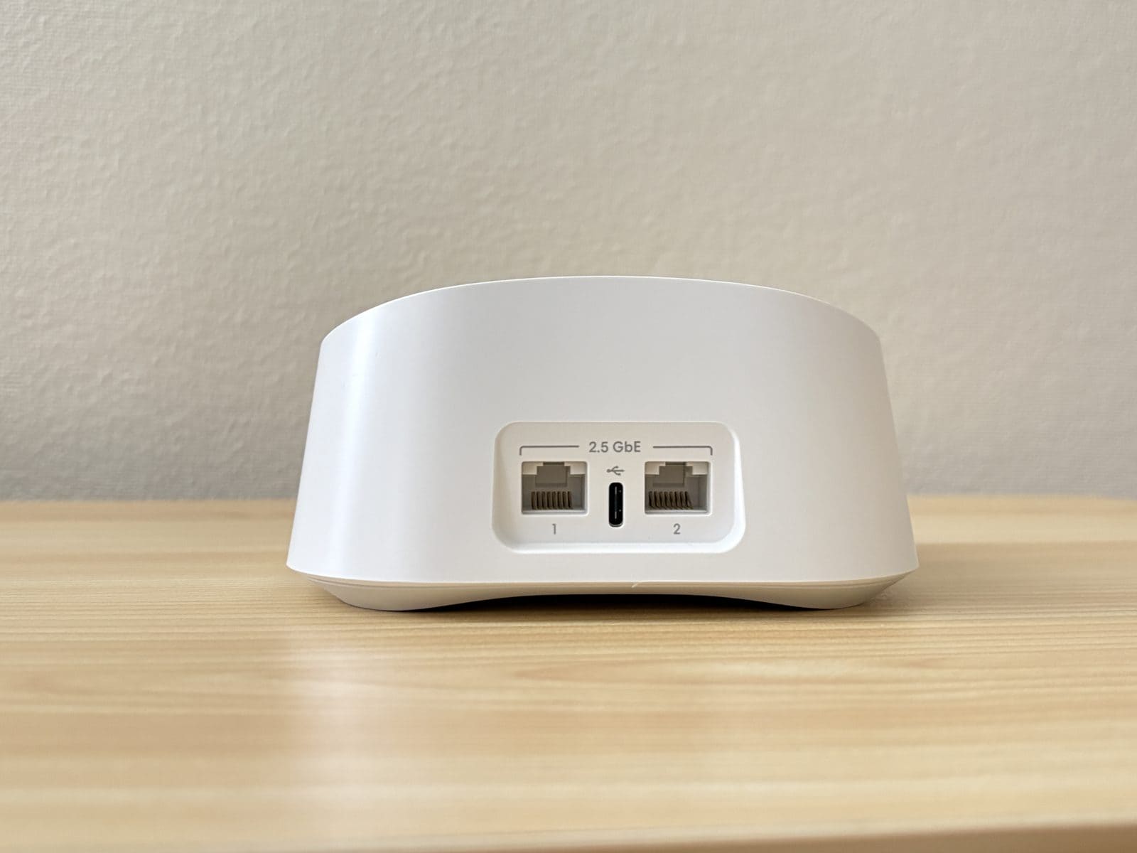 eero 7の背面写真
